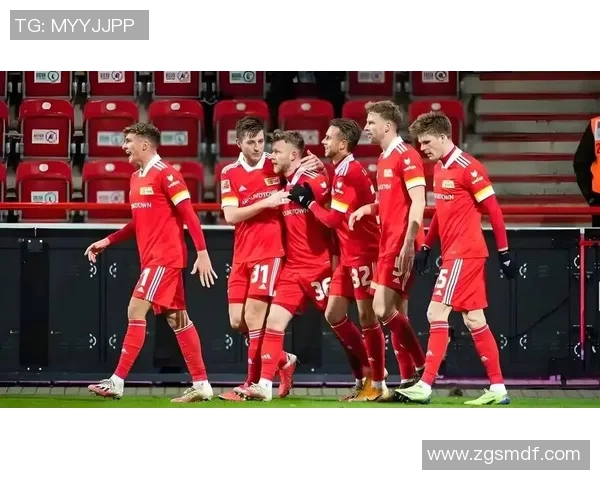 凯恩闪耀!拜仁三球险胜柏林联合,德甲争冠白热化! 凯恩闪耀!拜仁三球险胜柏林联合,德甲争冠白热化!